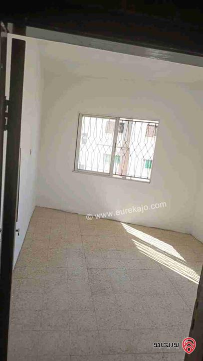 شقة طابق ثاني مساحة 100م للايجار في عمان - ضاحية الياسمين 