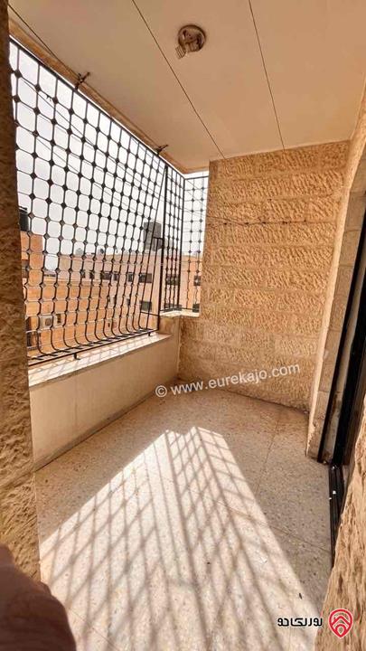 شقة شبه ارضية مساحة 140م داخلي و 80م خارجي للبيع في عمان - المدينة الرياضية 