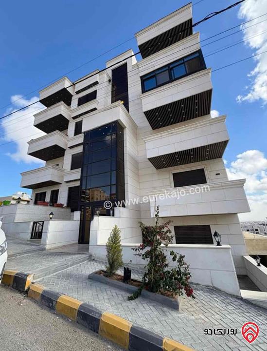 شقة مساحة 150م طابق أول للبيع في عمان - الجبيهة خلف ديوان آل الصمادي 