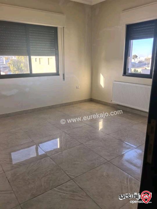 شقة فارغة مساحة 160م طابق ثالث للايجار في عمان - خلدا 