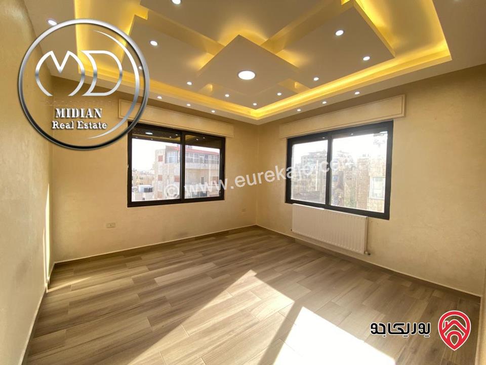 شقق جديدة فارغة للايجار في أجمل مواقع عمان - الرابية مساحات 220م تشطيبات و ديكورات عصرية فاخرة اطلالة جميلة