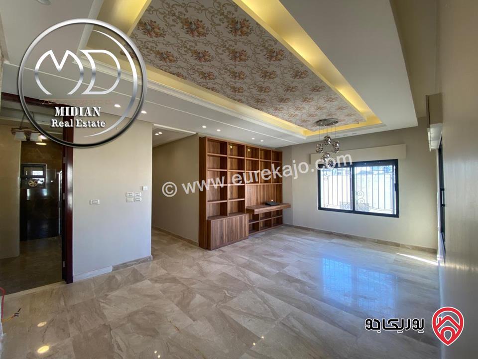 شقة للبيع طابق أخير مع روف في عمان - خلدا - العوجانية مساحة 425م مع تراسات تشطيبات ديكورات فاخرة اطلالة بانورامية خلابة 