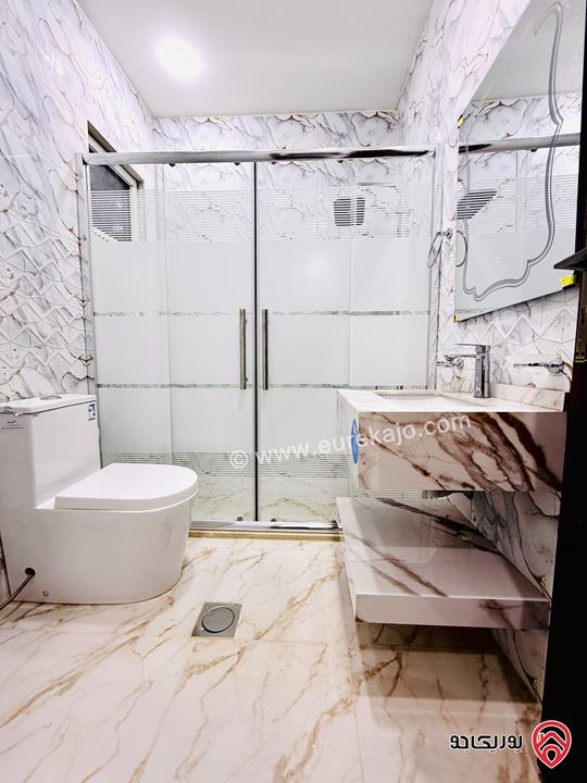 شقة طابق ثاني مساحة 210م للبيع في عمان - طبربور 