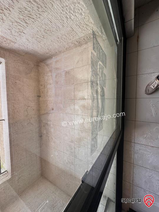 شقة طابق ثالث مساحة 300م للايجار في عمان - خلدا