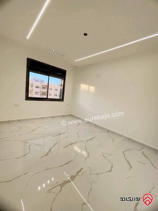 شقة أرضية جديدة لم تسكن معفية من رسوم التنازل مساحة 150م داخلي و 100م خارجي للبيع في عمان - طبربور 