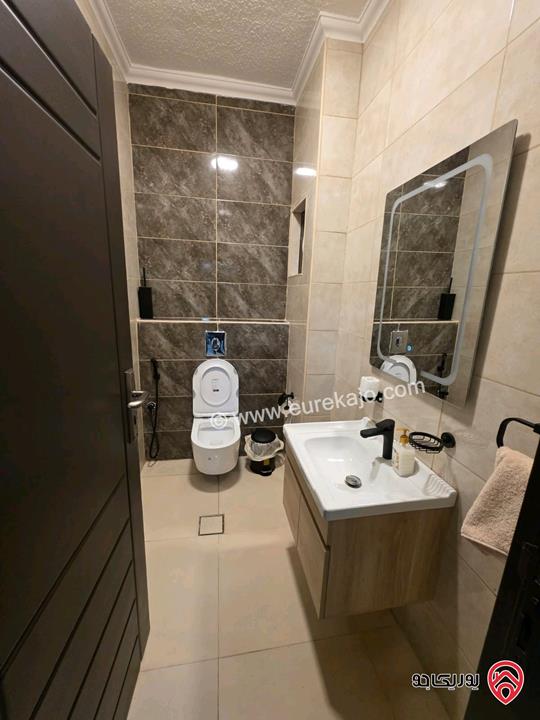 شقة طابق ثاني مساحة 120م للايجار مفروشة في عمان - أم السماق