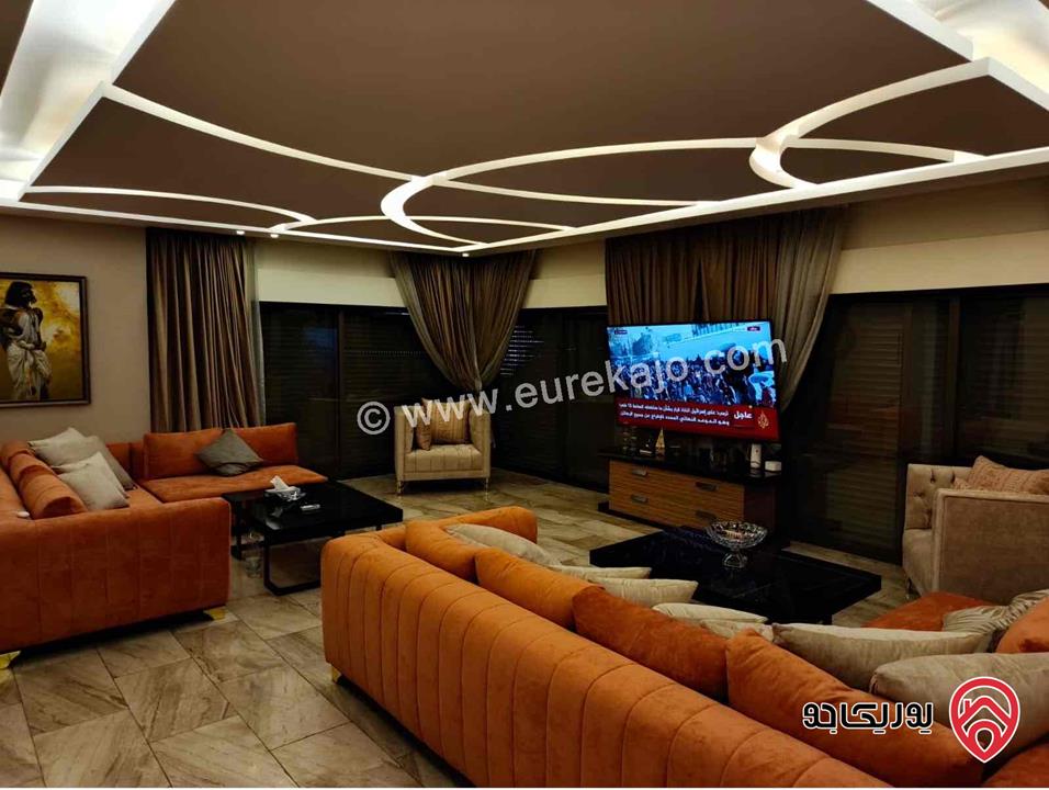 رووف فاخر جدا مفروش مساحة 150م داخلي و 200م خارجي للايجار في عمان - عبدون من المالك مباشرة وللعائلات فقط 