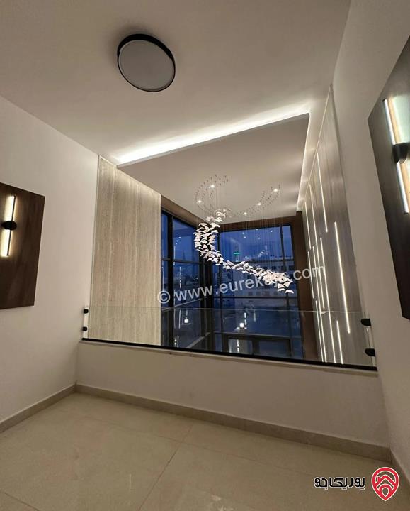 شقة فاخرة أرضية مساحة 205م للبيع في عمان - الظهير