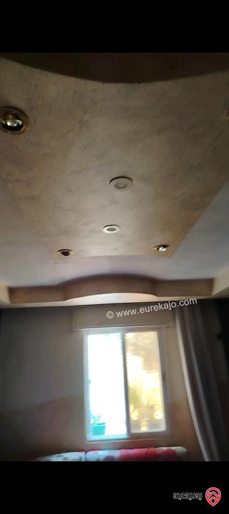 استوديو مساحة 58م طابق أول فني للبيع مفروشة في اربد كاش أو اقساط