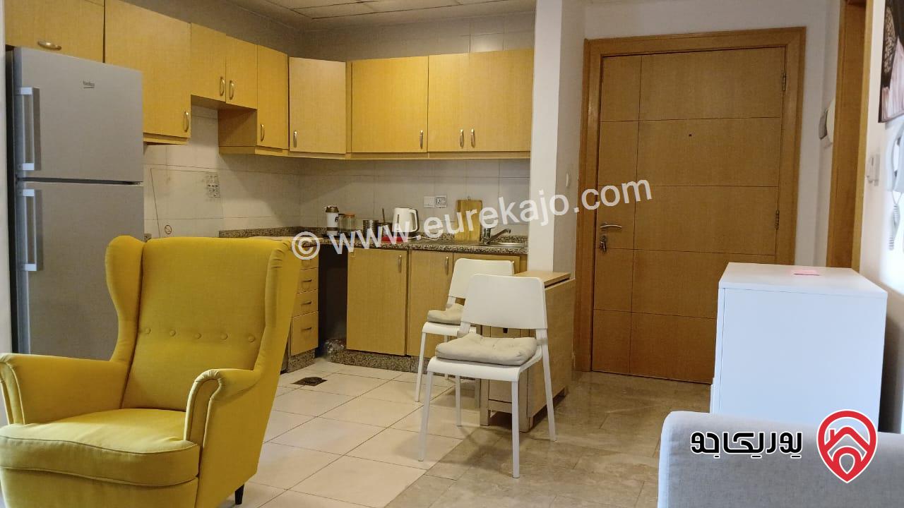 شقة مساحة 60م طابق اول للبيع مفروشة في عمان - ابراج داماك مطله على العبدلي مول