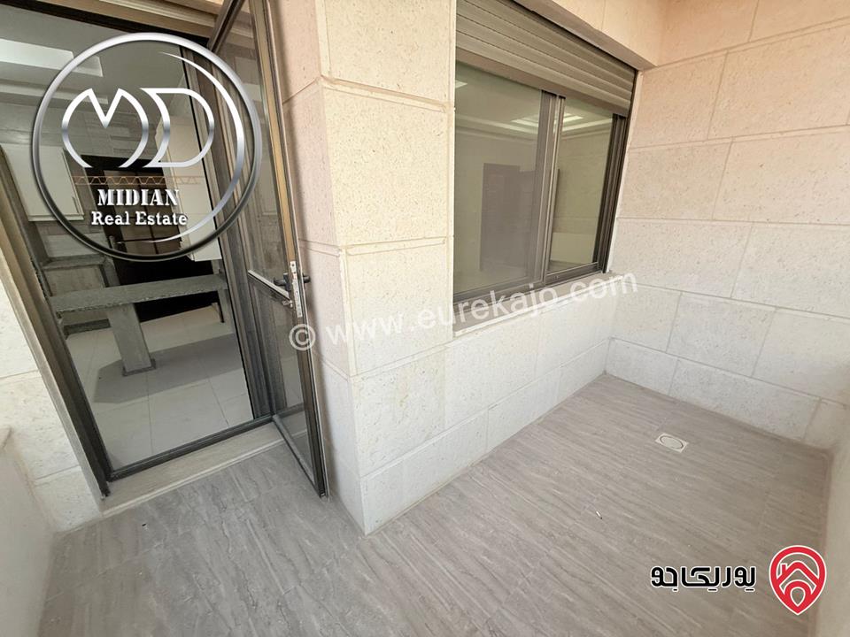 شقة فارغة مساحة 180م طابق ثالث للايجار في عمان - خلدا تشطيبات ديكورات سوبر ديلوكس اطلالة رائعة