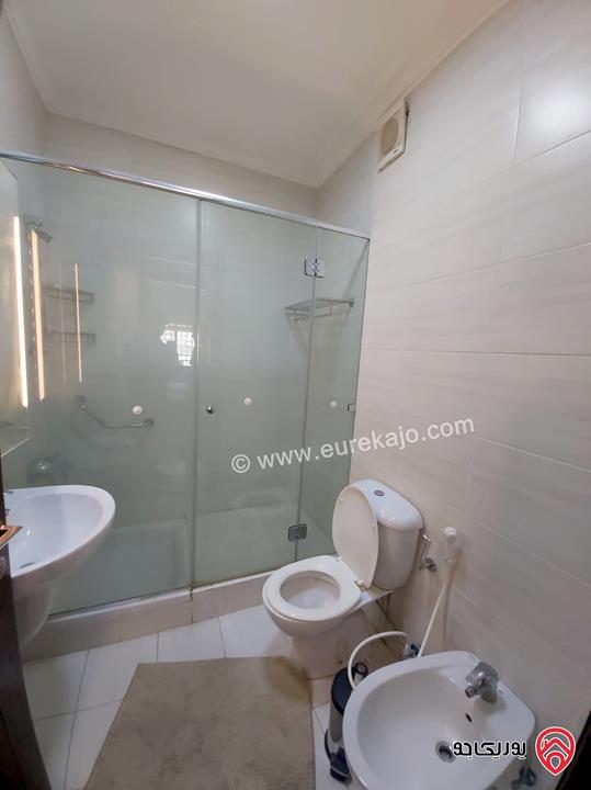 شقة مفروشة فخمة طابق أول مساحة 180م للايجار في عمان - الشميساني