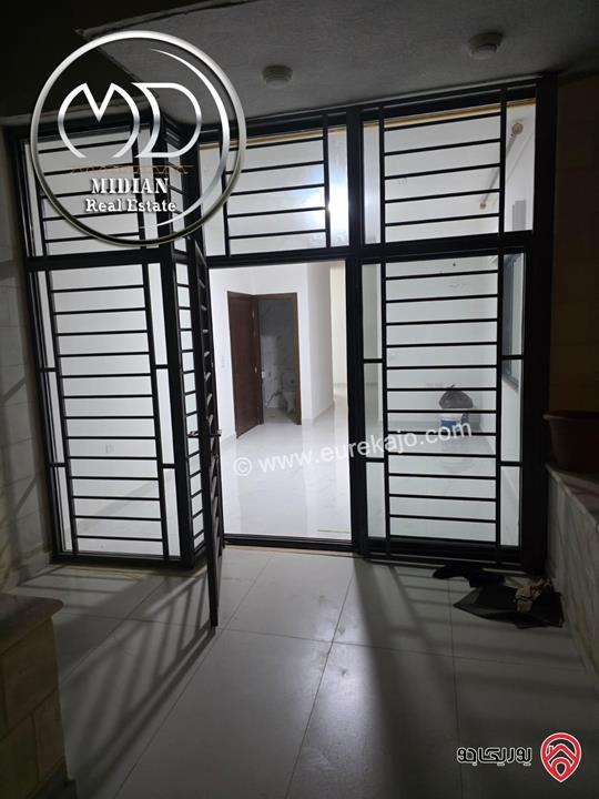 شقة ارضية فارغة للايجار في عمان - تلاع العلي مساحة 125م مع ترس 40م سوبر ديلوكس تصلح للعرسان بسعر مميز 