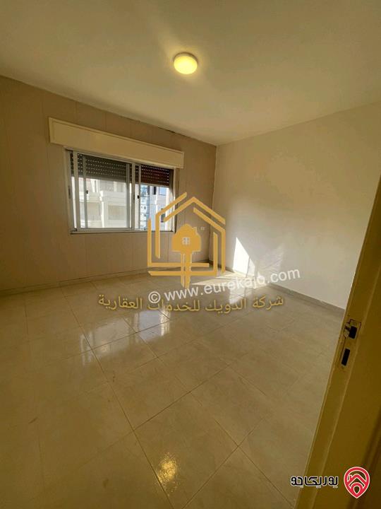 شقة فارغة مساحة 105م للإيجار في عمان - الدوار السابع 