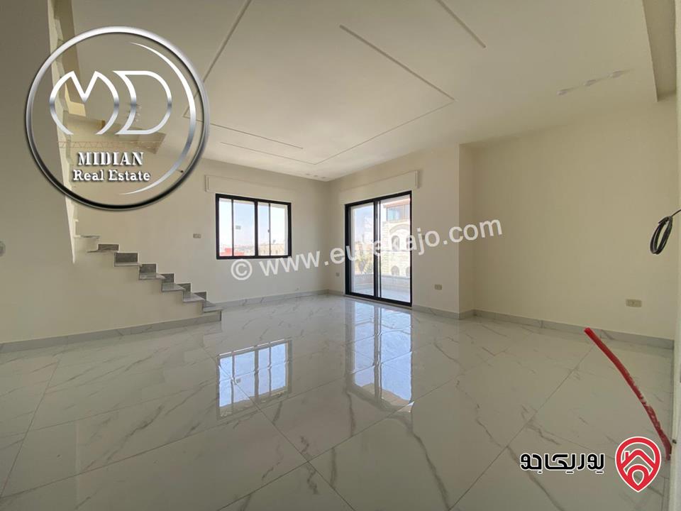 شقق دوبلكس جديدة طابق أخير مع روف للبيع في عمان - الجندويل مساحات 160م & 200م مع تراسات بأسعار مميزة جداً