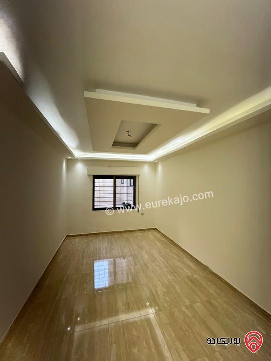 شقة مساحة 120م داخلي و 150م خارجي للبيع في عمان - ضاحية الرشيد