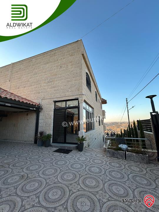 فيلا مستقلة مفروشة للبيع في عمان - ناعور مساحة الارض 1050م ومساحة البناء 1000م ومساحة الحديقة 400م ومساحة الترس 200م موقع اطلالة رائع ومميز