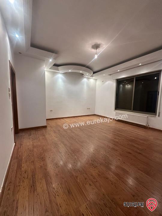 شقة أرضية مساحة 320م للايجار في عمان - خلدا 