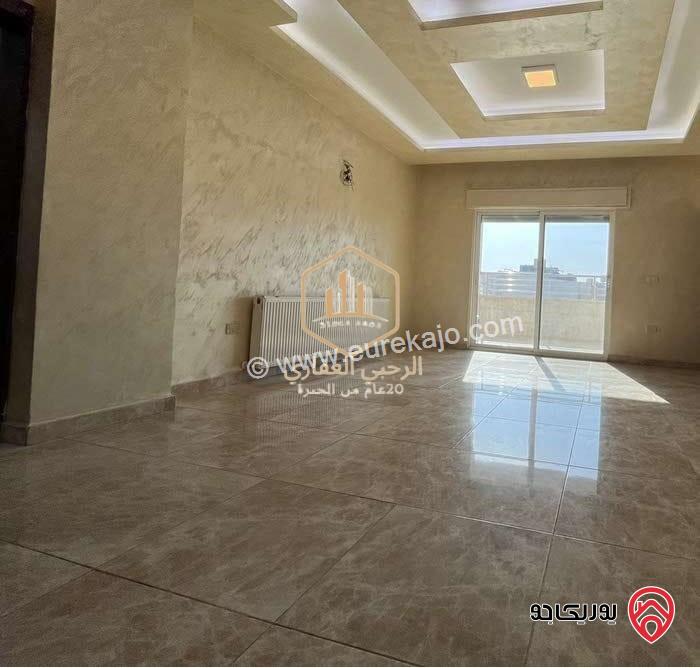 شقة ديلوكس فارغة طابق ثالث مساحة 180م للايجار في عمان - خلدا