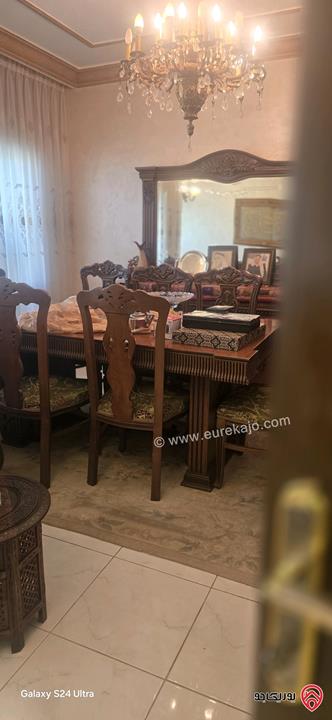 شقة مساحة 320م طابق أخير مع رووف للبيع في عمان - الجاردنز 