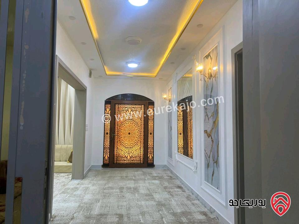 فيلا مساحة 981م على أرض 609م للبيع في عمان - دابوق قرب بوابة القصر