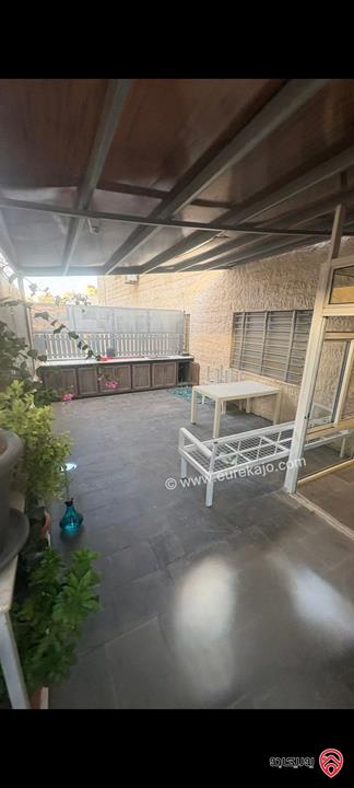 شقة شبه ارضية مساحة 130م داخلي و 70م خارجي للبيع في عمان - مرج الحمام 