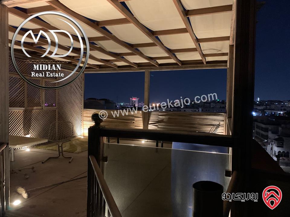 رووف مفروش للايجار في عمان - الشميساني تشطيبات وفرش سوبر ديلوكس اطلالة رائعة و بسعر مميز