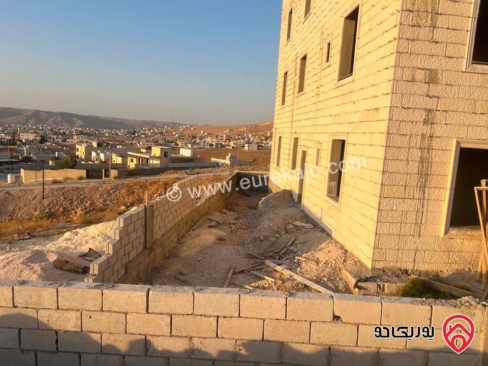 بيت مستقل 3 طوابق للبيع في الزرقاء - ضاحية الصالحية