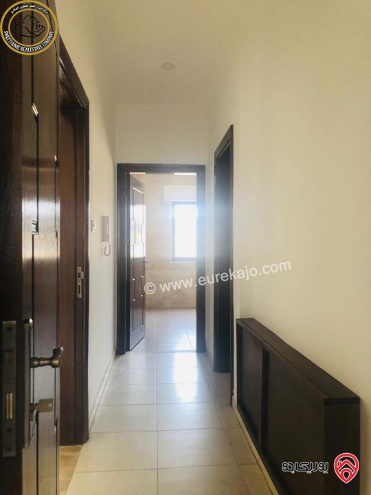 شقة أرضية مميزة للبيع في عمان - دير غبار - حي السهل قرب مدارس فيلادلفيا 130م مع حديقة وترسات 165م لم تسكن