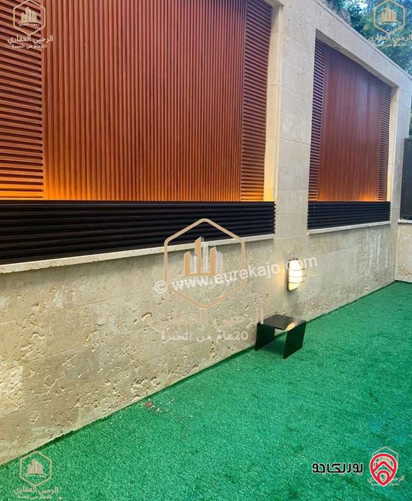 شقة سوبر ديلوكس شبه أرضية مساحة 95م داخلي و 40م خارجي للبيع في عمان - الدوار الرابع 