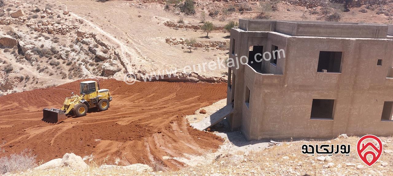 قطعة مميزة مساحة 1 دونم و 100م للبيع في عمان - ناعور بسعر مغري جدا جدا فرصة 