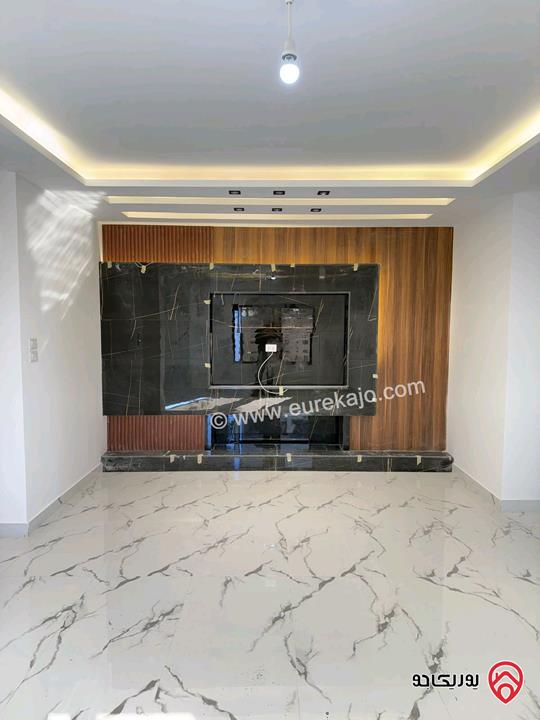 شقة فخمة طابق اول مساحة 207م للبيع في عمان - شفا بدران بسعر 87 الف ت 0796974924
