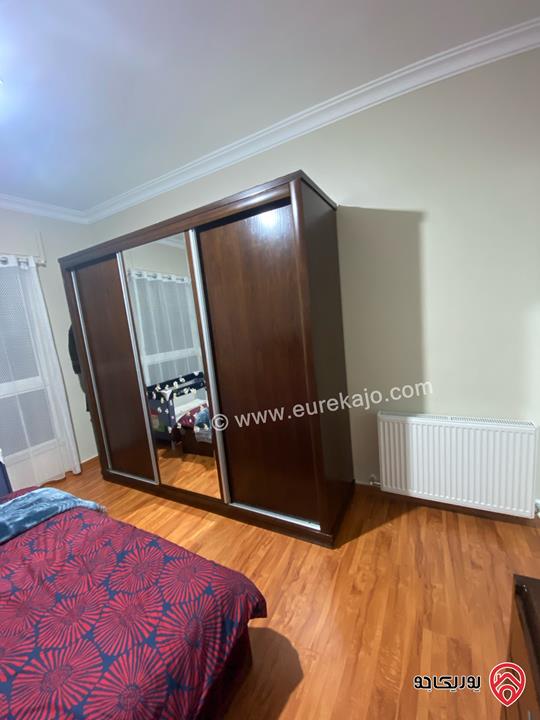 شقة طابق ثالث مساحة 195م للبيع في عمان - الشميساني 