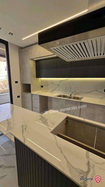 شقق حديثة معفية من الرسوم مساحة 200م للبيع في عمان - البنيات