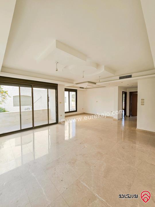 شقة سوبر ديلوكس جديدة - طابقية - مساحة 223م طابق أول للبيع في عمان - دير غبار