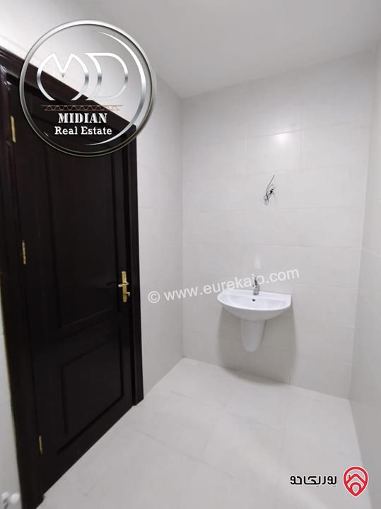 شقة جديدة للبيع في عمان - طابق ثاني ضاحية الرشيد مساحة 160م تشطيبات سوبر ديلوكس اطلالة جميلة بسعر مميز