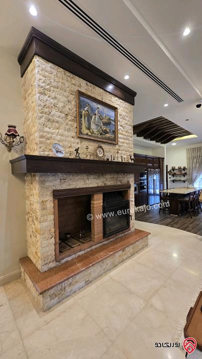 فيلا حديثة فخمة مساحة 690م على أرض 750م للبيع في عمان - البنيات طريق المطار 