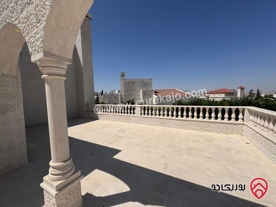 فيلا مستقلة للبيع في عمان - عبدون مساحة الارض 1350 م والبناء 1000م، الحديقة 400م، الترس 200م بالقرب من السفارة الامريكية 