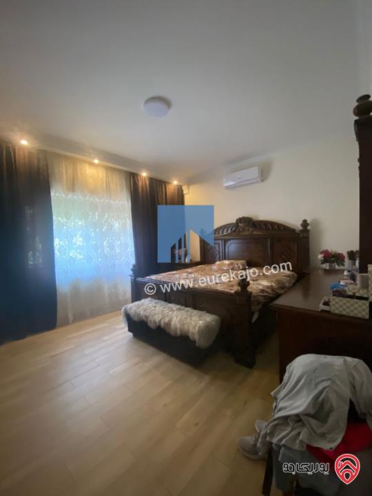 شقة أرضية مفروشة فاخرة للبيع في عمان - السابع قرب السفارة الرومانية 185م مع ترس امامي 25م تشطيب سوبر ديلوكس