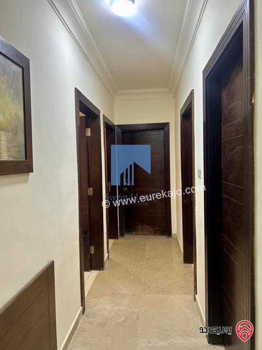 شقة مميزة للبيع في عمان - عبدون خلف البلوفيج طابق اول 185م تشطيب سوبر ديلوكس بسعر  مغري