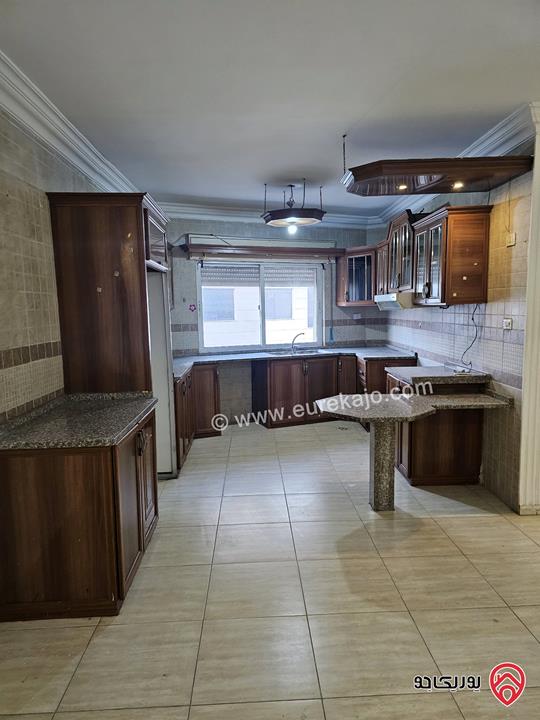 شقة مساحة 137م طابق ثالث للبيع في عمان - طبربور ابو عليا