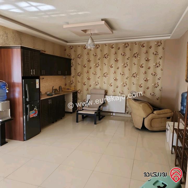 شقة طابق ثالث مع روف مساحة 400م للبيع في عمان - خلدا رجوم خلدا 
