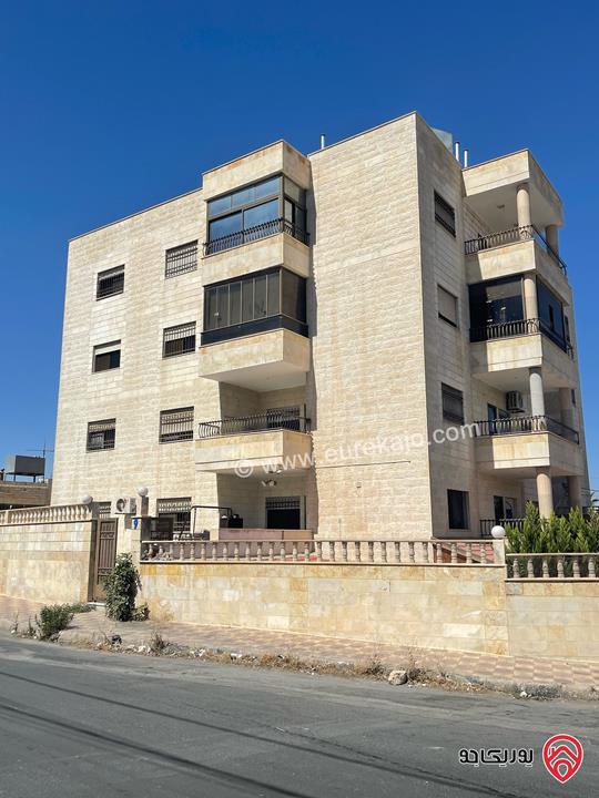 شقة مميزة طابق رابع مساحة 251م للبيع في عمان - أبو علندا