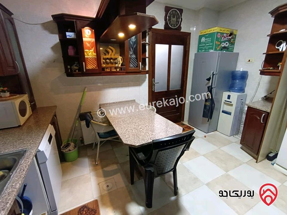 شقة مساحة 184م داخلي و 70م خارجي للبيع في عمان - مرج الحمام دوار البكري