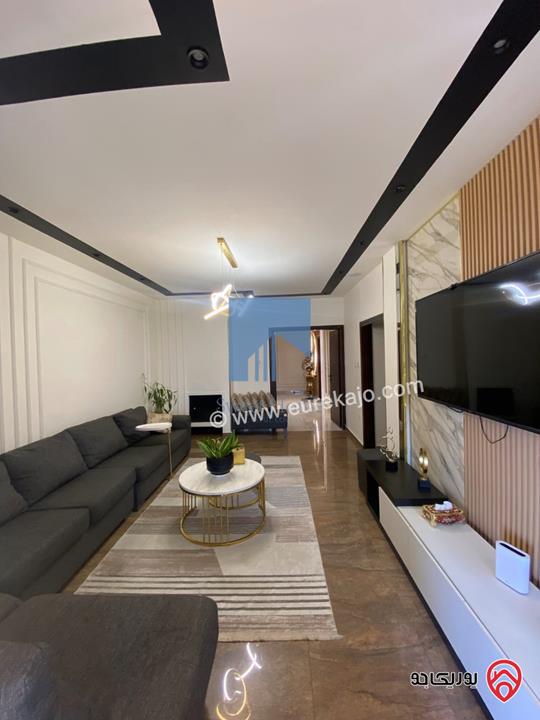 شقة فاخرة للبيع في عمان - أم أذينة طابق ثاني 240م تشطيب سوبر ديلوكس بسعر مغري