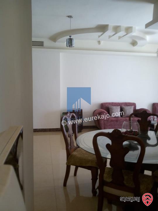 شقة مميزة للبيع في عمان - خلدا قرب الموفنبيك وخلف مطعم ورد طابق اول 100م بسعر مغري