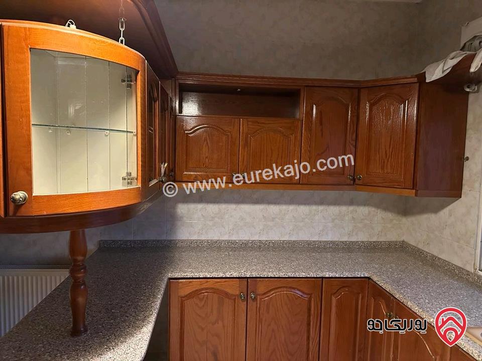 شقة مساحة 180م طابق ثاني للبيع في عمان - تلاع العلي خلف سوق السلطان