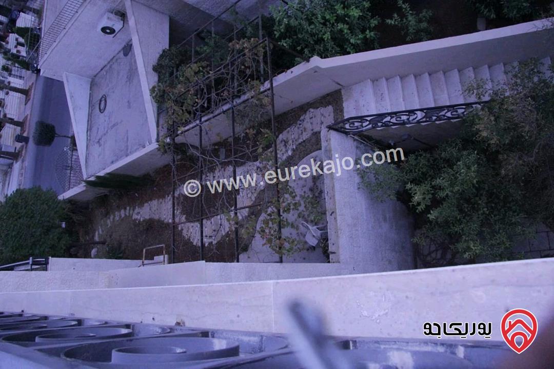 فيلا مساحة 750م على أرض 850م للبيع في عمان - أم أذينة