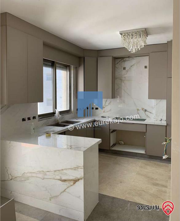 شقة فاخرة للبيع في عمان - دير غبار مقابل صيدلية جونيا طابق ثالث 150م مع روف 130م تشطيب سوبر ديلوكس