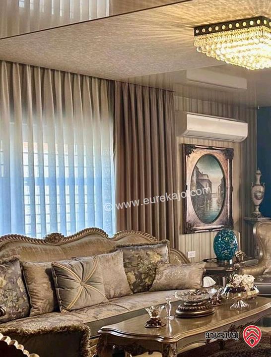 شقة دوبلكس طابق ثالث مع روف مساحة 310متر للإيجار في عمان - رجم عميش 